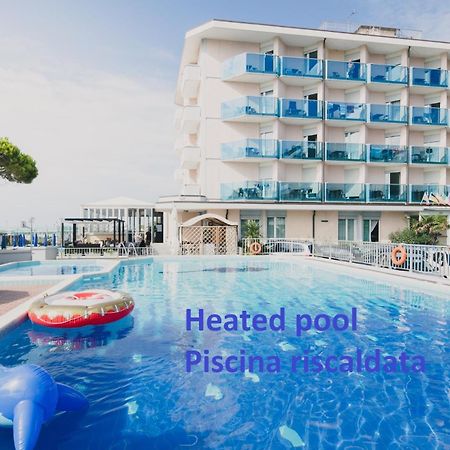 Hotel La Bussola Lido di Jesolo Exterior photo