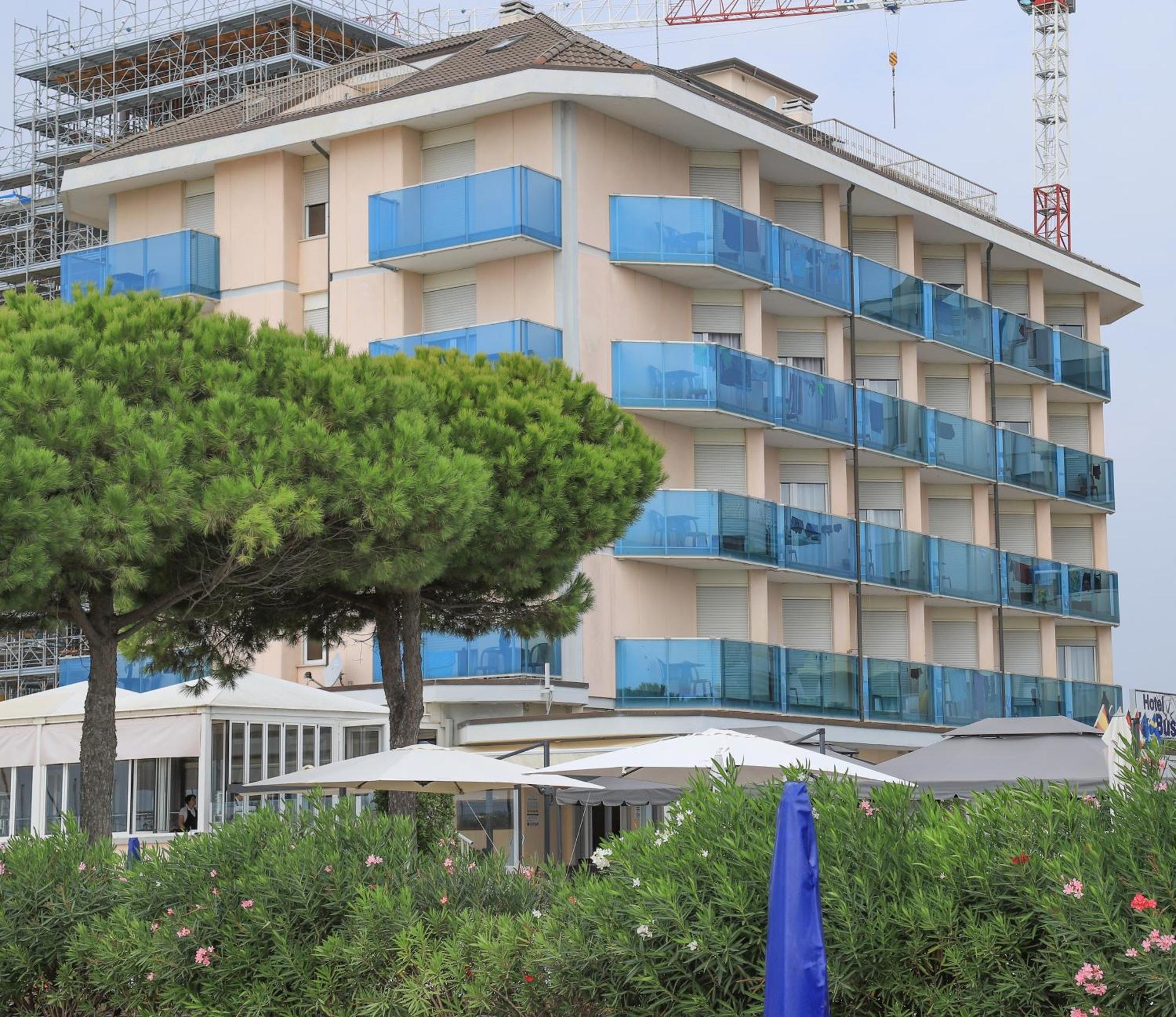 Hotel La Bussola Lido di Jesolo Exterior photo