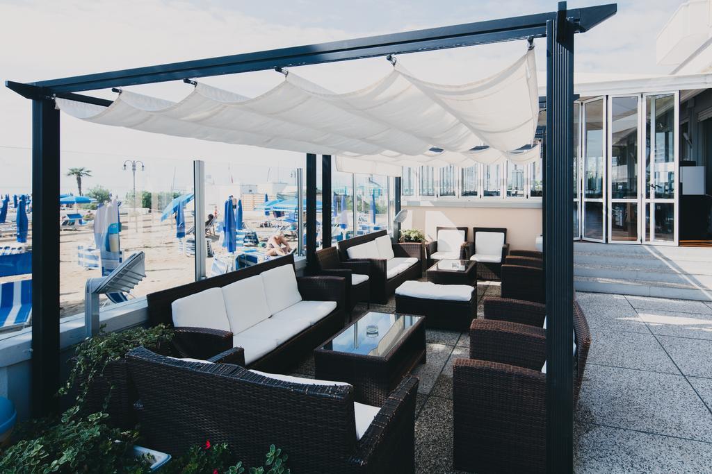 Hotel La Bussola Lido di Jesolo Exterior photo
